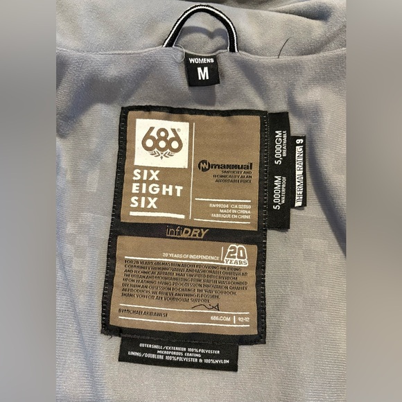 686 Women’s Plaid echo insulated ski jacket - Picture 4 of 7